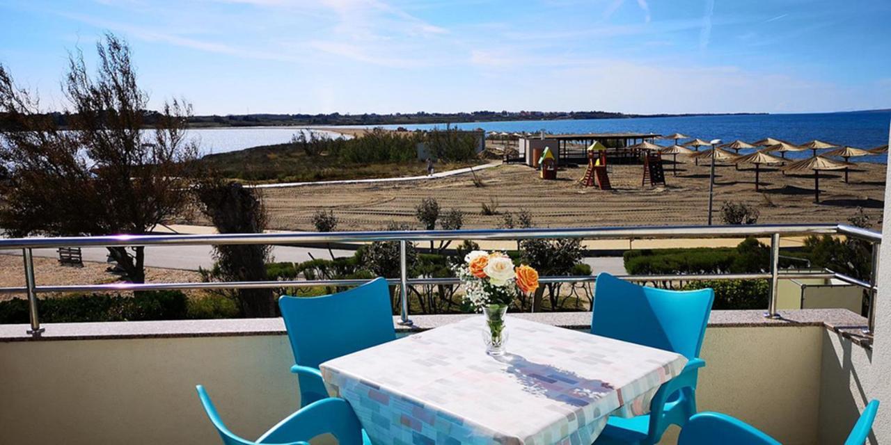 Aurora Apartments-Nin- 25M To The Beach Екстер'єр фото