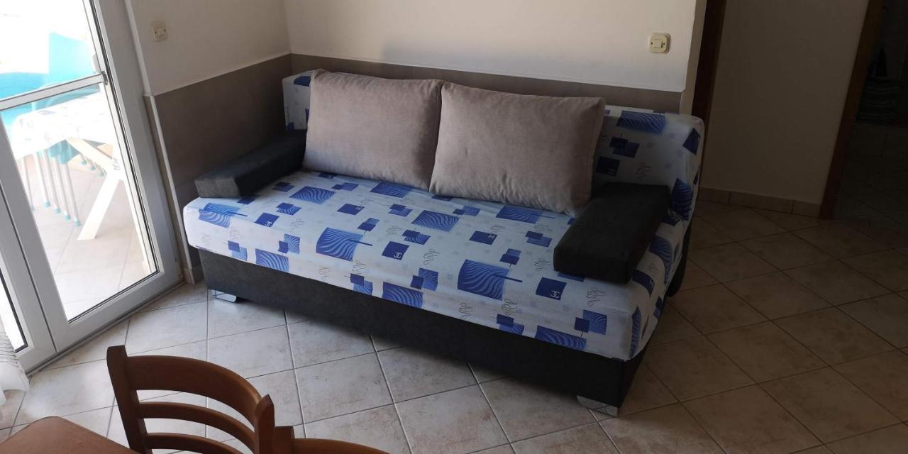 Aurora Apartments-Nin- 25M To The Beach Екстер'єр фото