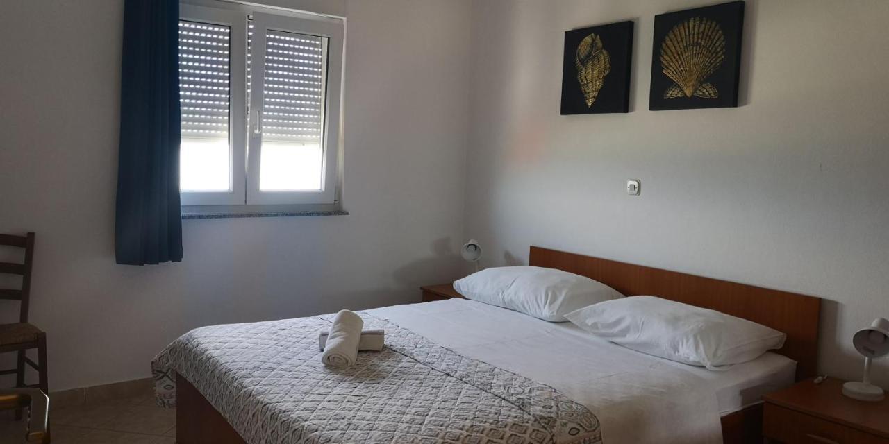Aurora Apartments-Nin- 25M To The Beach Екстер'єр фото